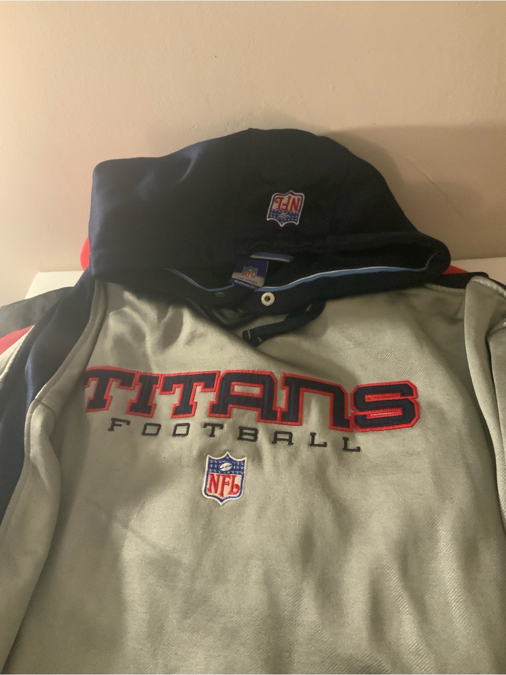 NFL FOOTBALL Tennessee Titans Reebok Hoodie Nice Size 2 XL